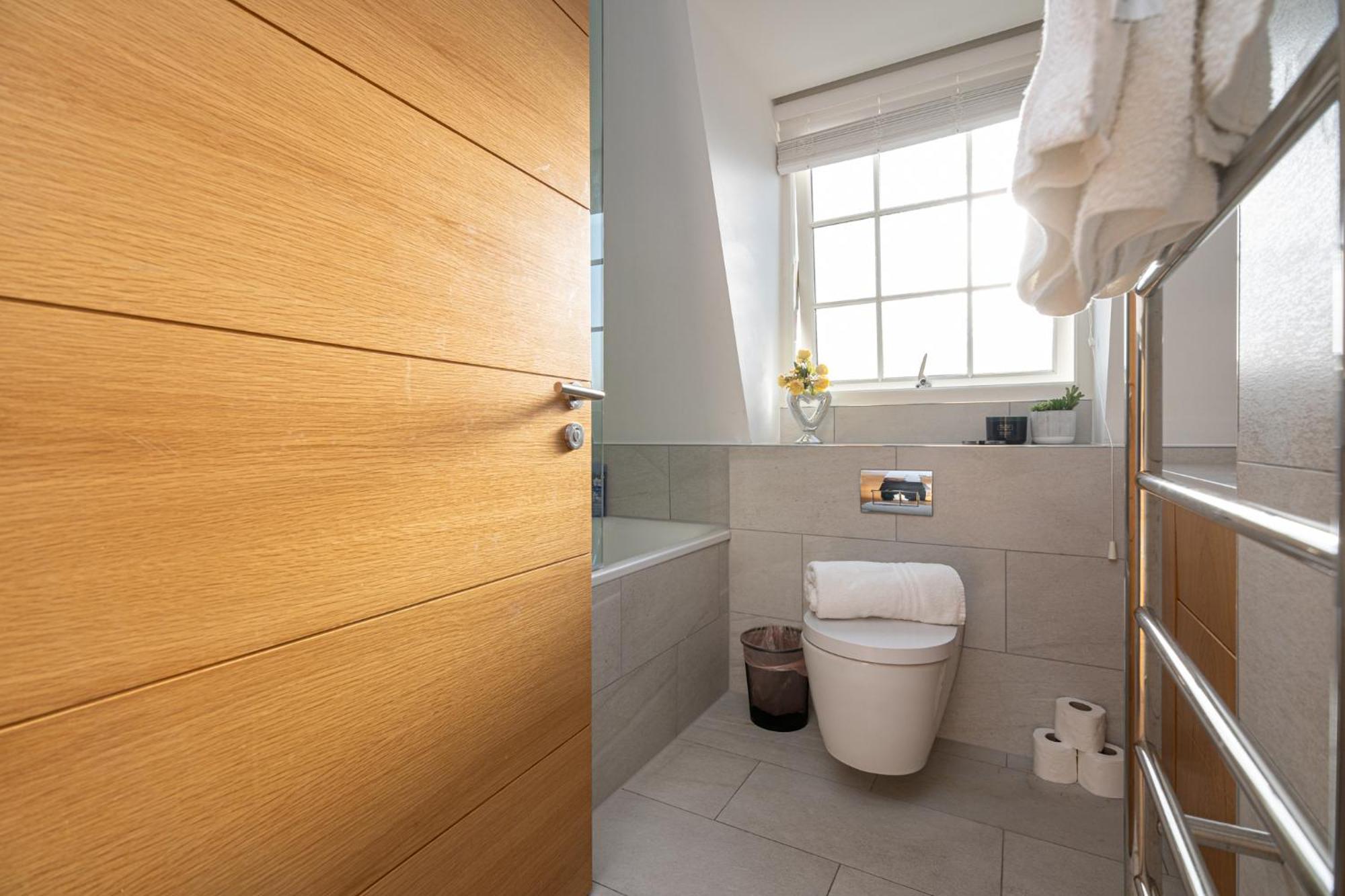 Stunning 1-Bedroom Penthouse In Marble Arch 72 London Exterior foto